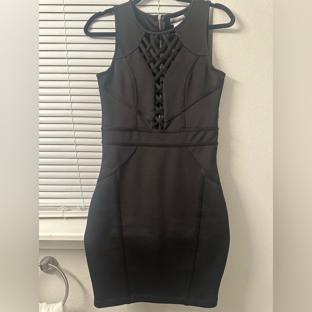 Elegant Black Sleeveless Dress